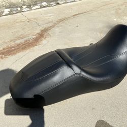 2019 Road king Touring Seat 