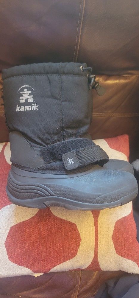 KID SNOW SHOES! size7