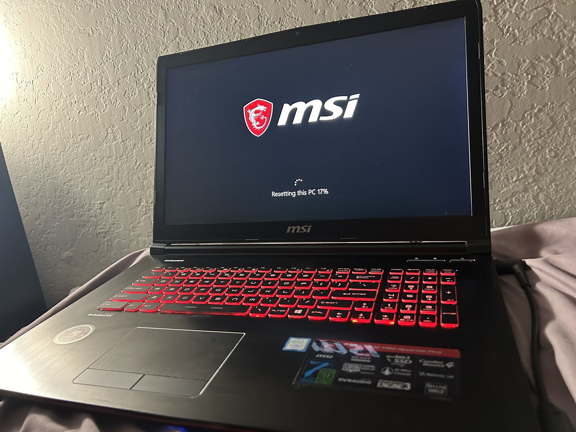 MSI Apache Pro GTX 1070 I7-7700 Gaming Laptop