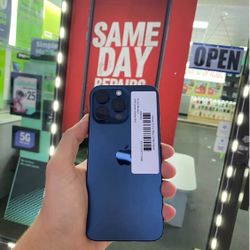 $85 to start (financing) - Unlocked iPhone 15 Pro Max (256GB)
