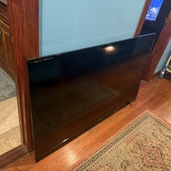 Sharp LC-60LE832U Aquos 60in  TV