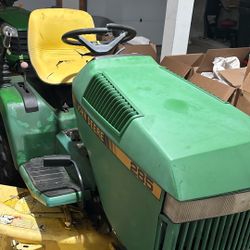 John Deere 285 Tractor 