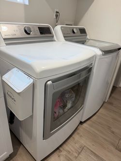 LG Washer and Dryer Set