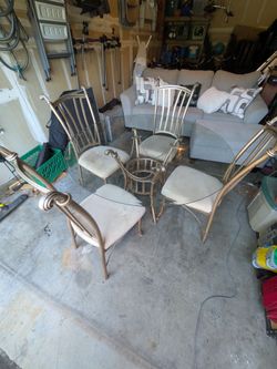 Dining Table & Chairs
