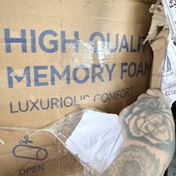 queen memory foams in package