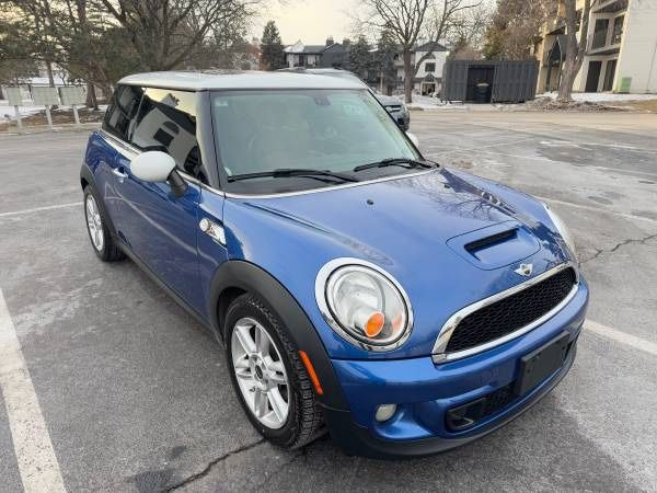 2013 BMW MINI COOPER S