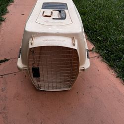PETMATE Kennel Cab 15 Height By 24” Deep By 15” Wide… SEE ALL PHOTOS… $15