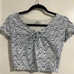Hollister white and blue wave top