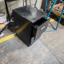 2 Drawer Blavk Filing Cabinet. 