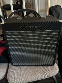 Ampeg Bass Amp