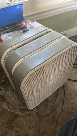 Box Fan White with Stand