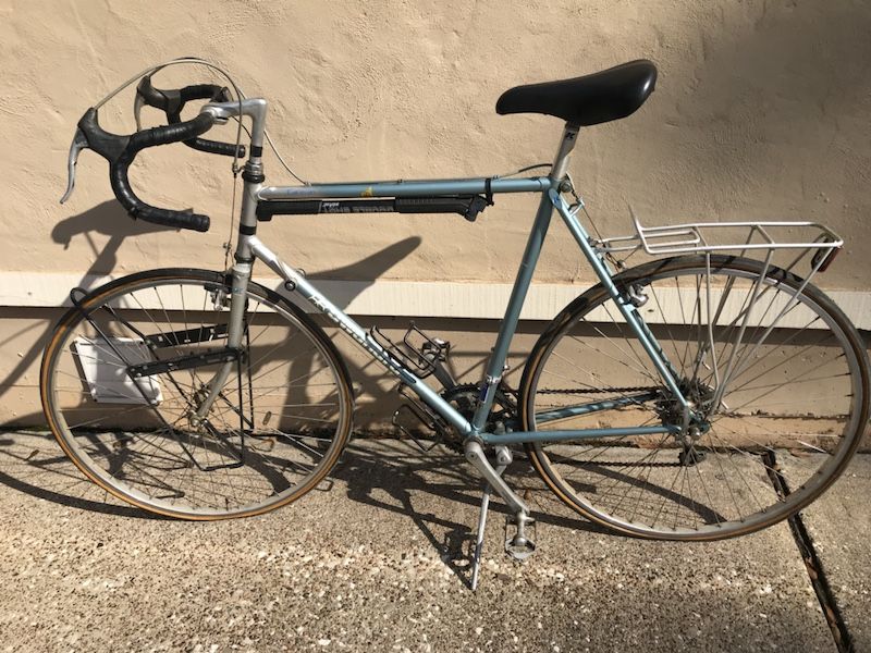 Vintage 1987 Kuwahara Caravan Road / Touring Bike