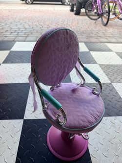 Doll chair