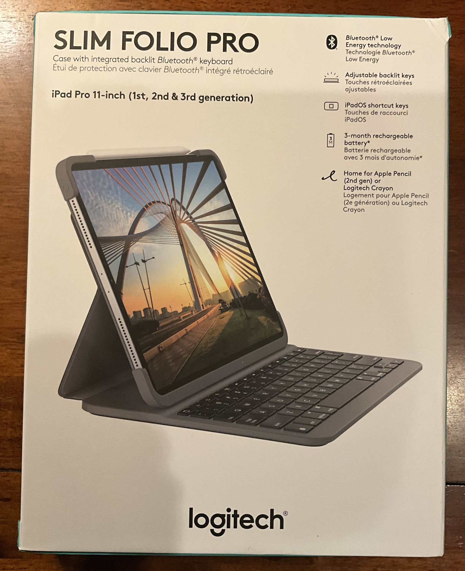 iPad keyboard — Logitech Slim Folio Pro