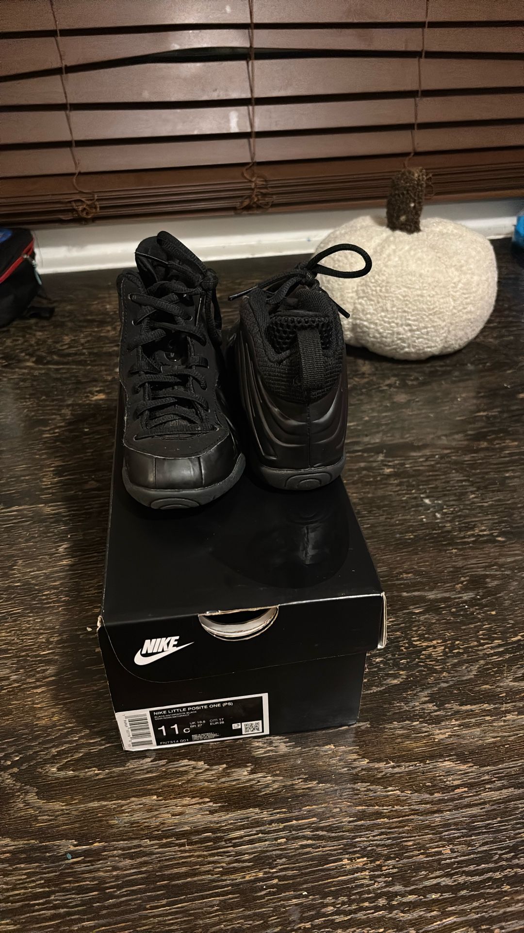 Nike kids Sneaker 11c