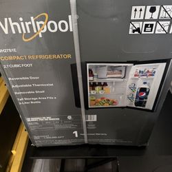 Mini Refrigerator Whirlpool New 