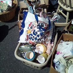 Cleaning Out A Storage Unit 