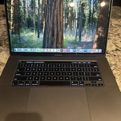 MacBook Pro 16 