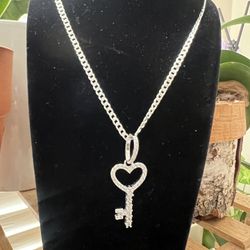 20” Italian Sterling Silver Chain With Keyheart Pendant