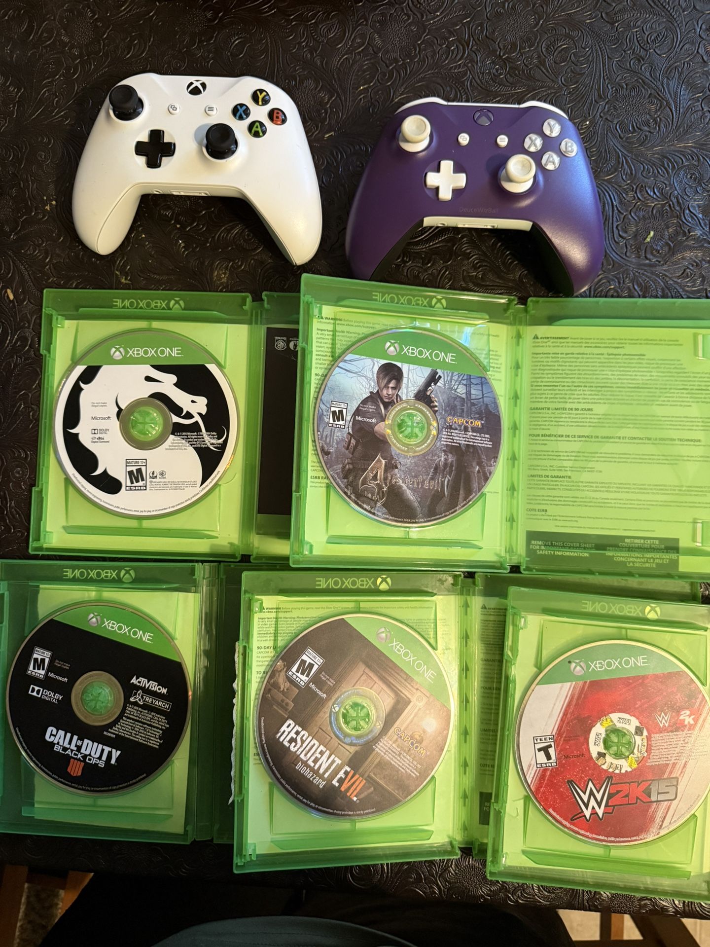 Xbox One Games And Controllers