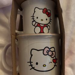 Hello Kitty Mug Set