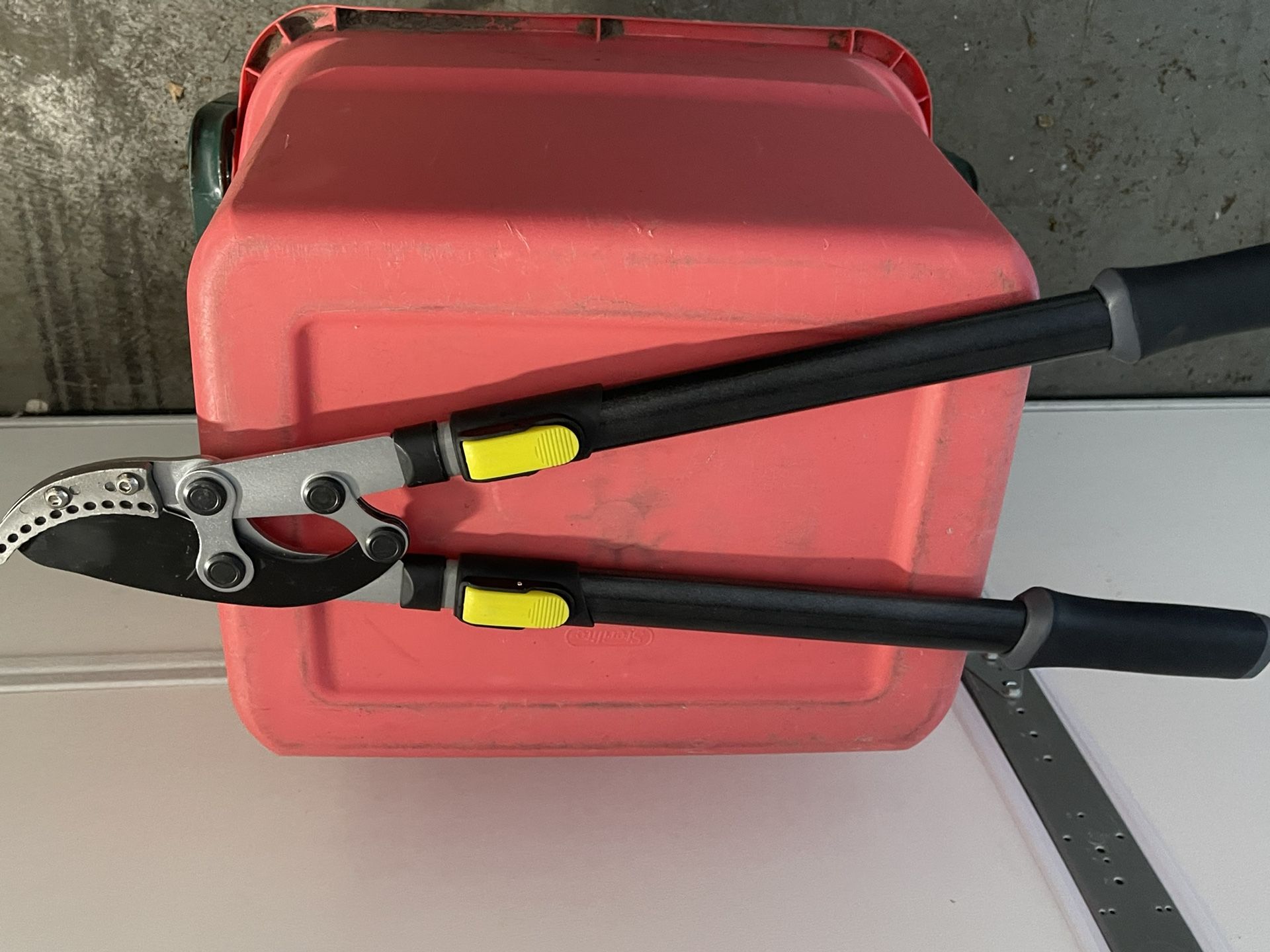 Branch Cutters