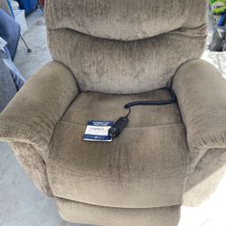 Large Lift Chair Recliner 22 Inch Between ArmsY