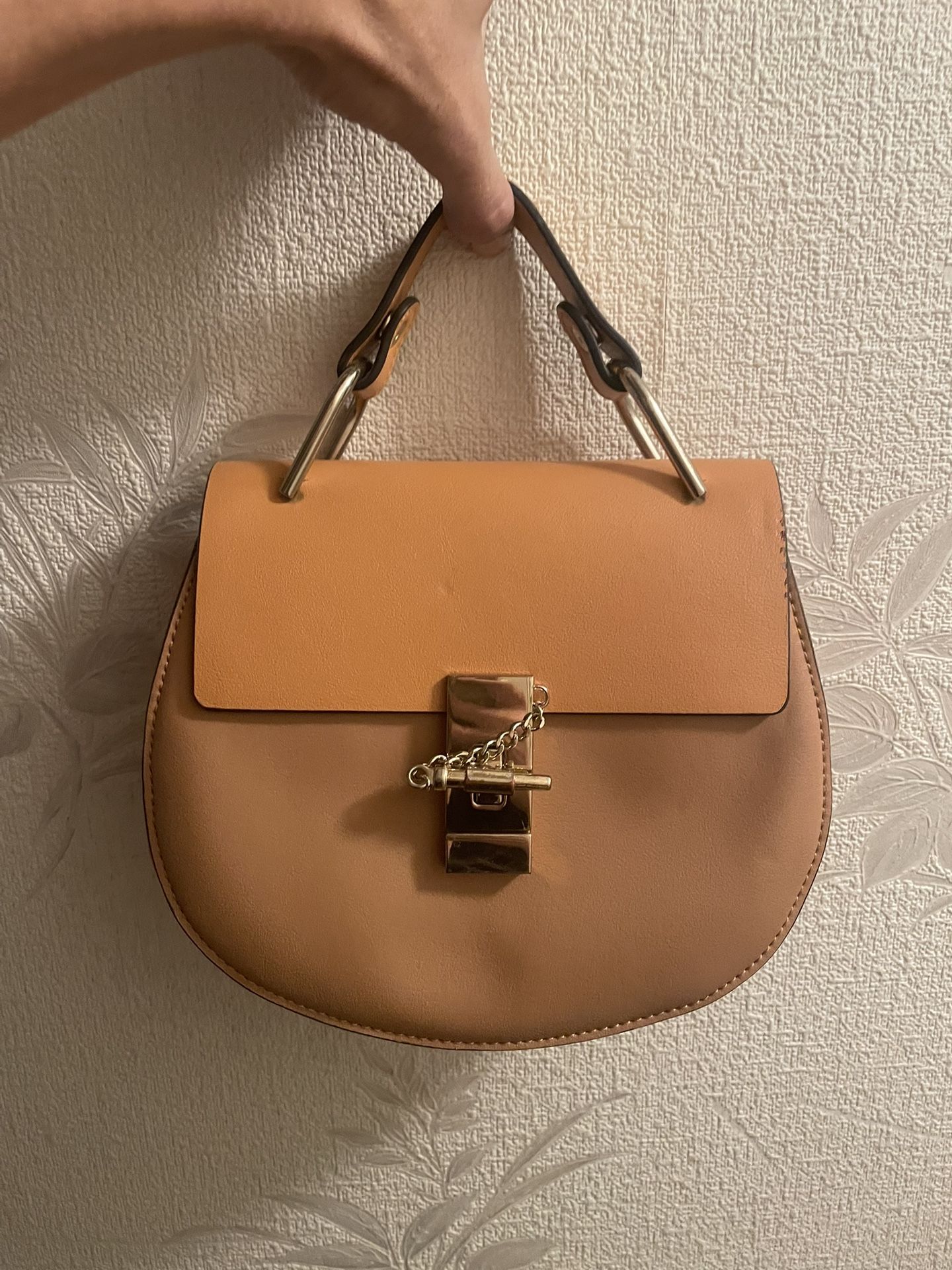 Perfect Condition Belly And Bloom Small Purse In Perfect Condition