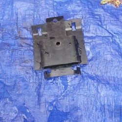 Mount Bracket