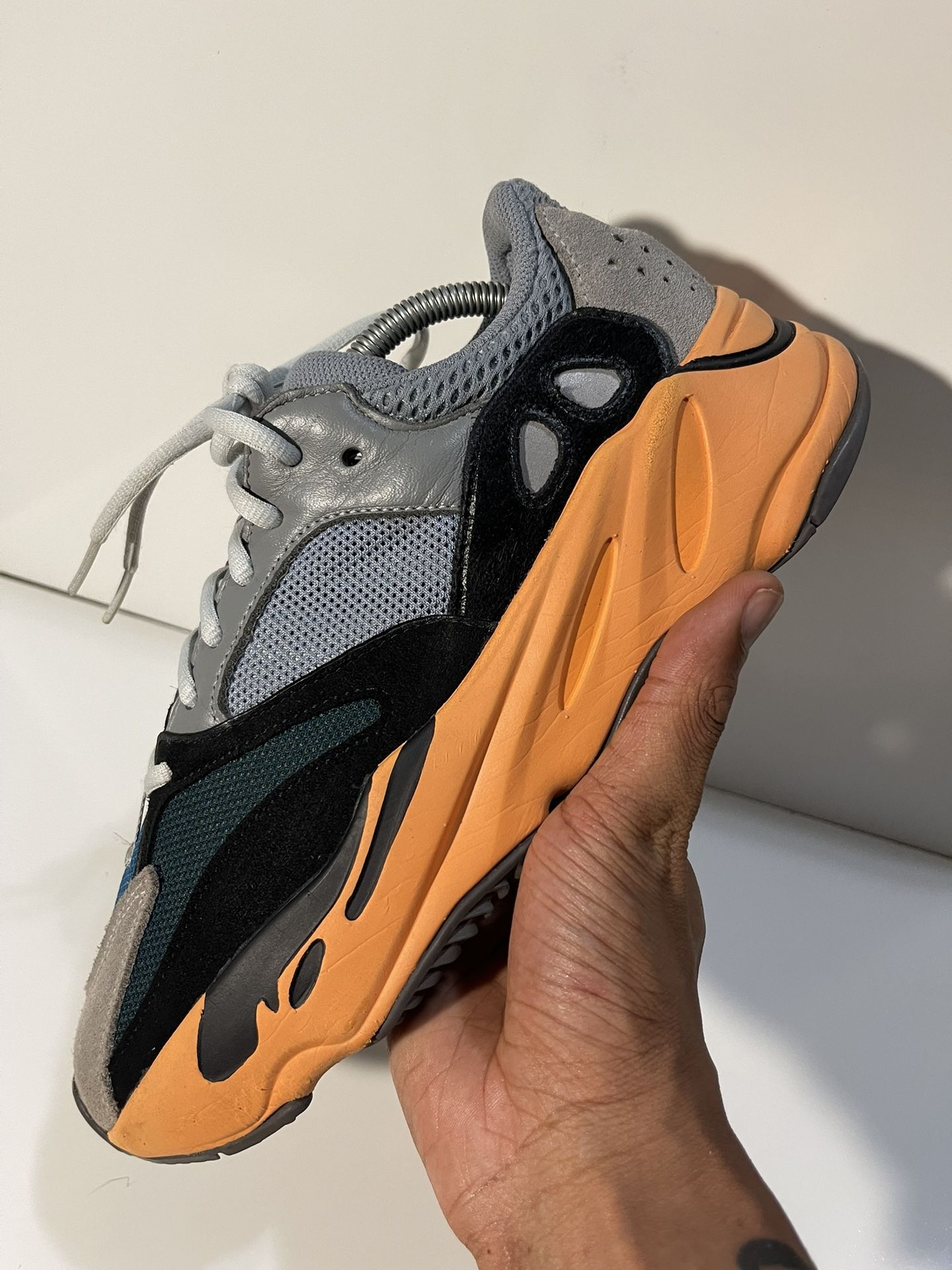 adidas Yeezy Boost 700 “Wash Orange” Size 9