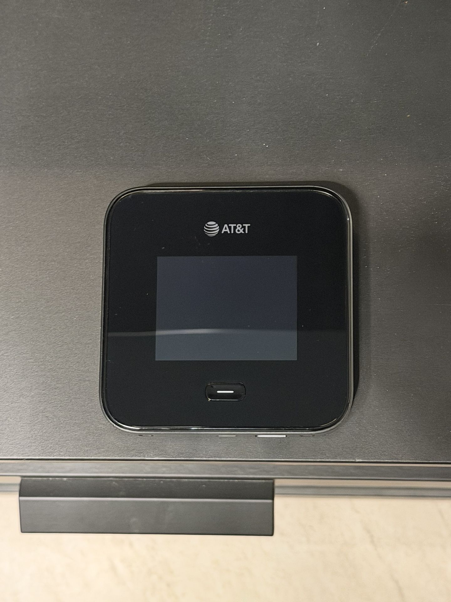 Netgear Nighthawk M7 Pro Hotspot Device 