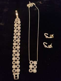 Brighton Jewelry Set.    Rings Truly