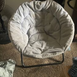 2 Circle Chairs 4 Sale 