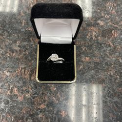 Lady’s Ring 14 W/G 