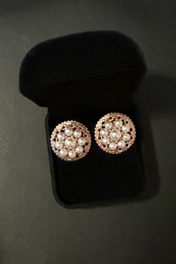 Kramer Vintage~Rare Elegant Faux Pearl Cluster Clip Earrings