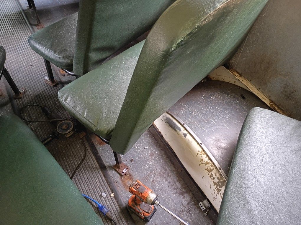School Bus Seats. 21 Total 