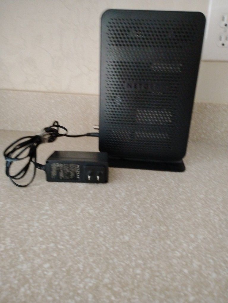 Netgear WiFi Cable, Modem & Router- Combo