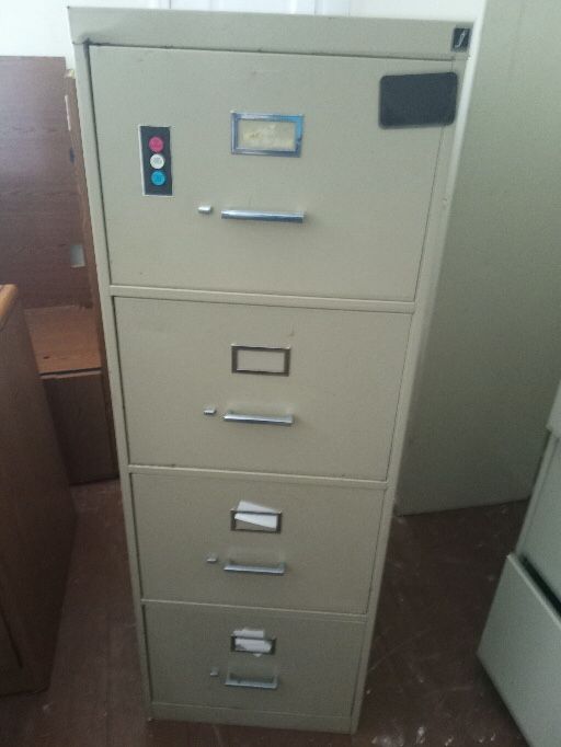 Filing cabinet - no key