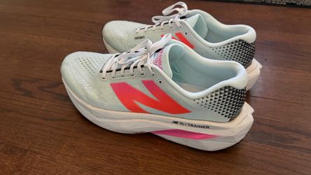 New Balance Men's FuelCell Supercomp Trainer V3 Size 13 Running Walking