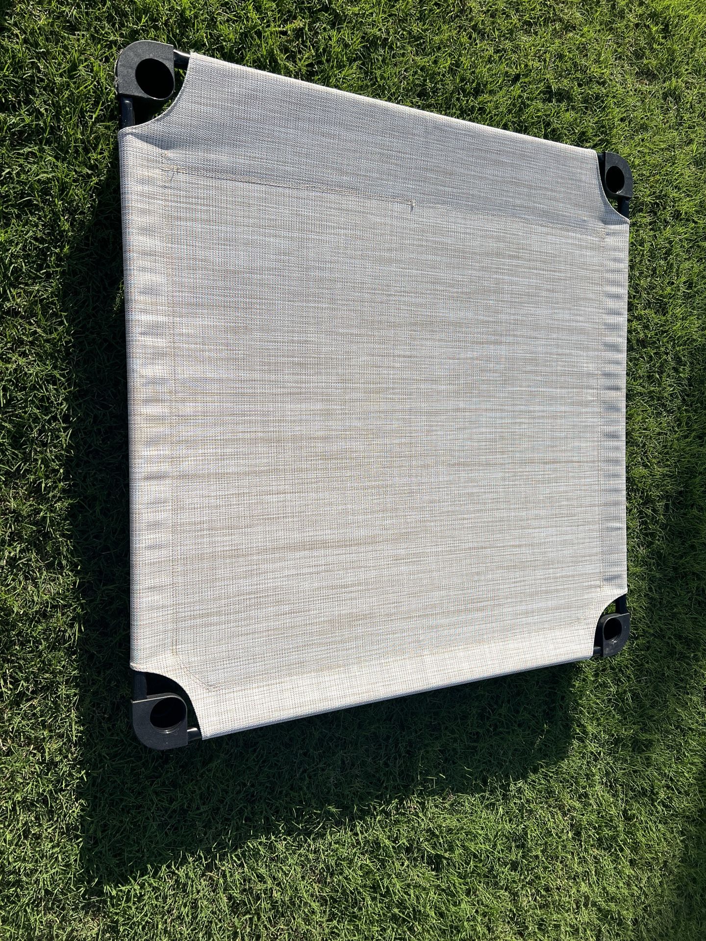 XXL 40” X 40” Elevated Dog Bed PERFECT!