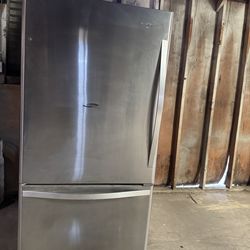 Whirlpool Stainless Bottom-Freezer Refrigerator – Works Great