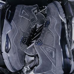 Jordan 4s size 10.5m