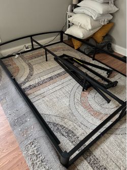 Queen low-profile/platform bed frame