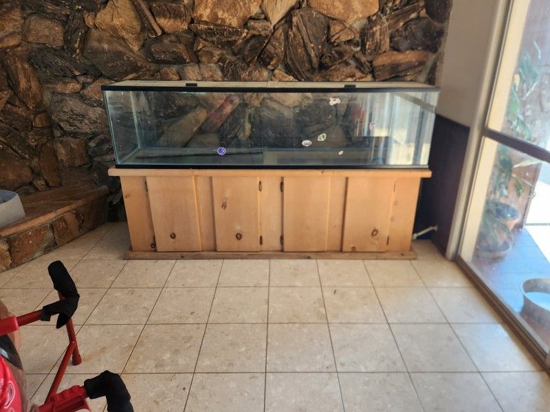 84 Gallon Fish Tank And Stand