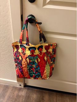 Colorful, sturdy totes 🥰