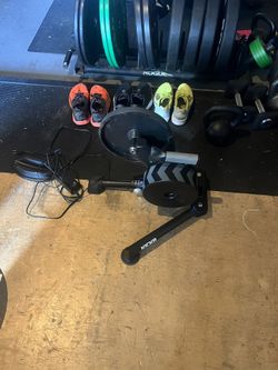 Wahoo KICKR Smart Trainer v5 – SRAM 12-Speed Cassette Included