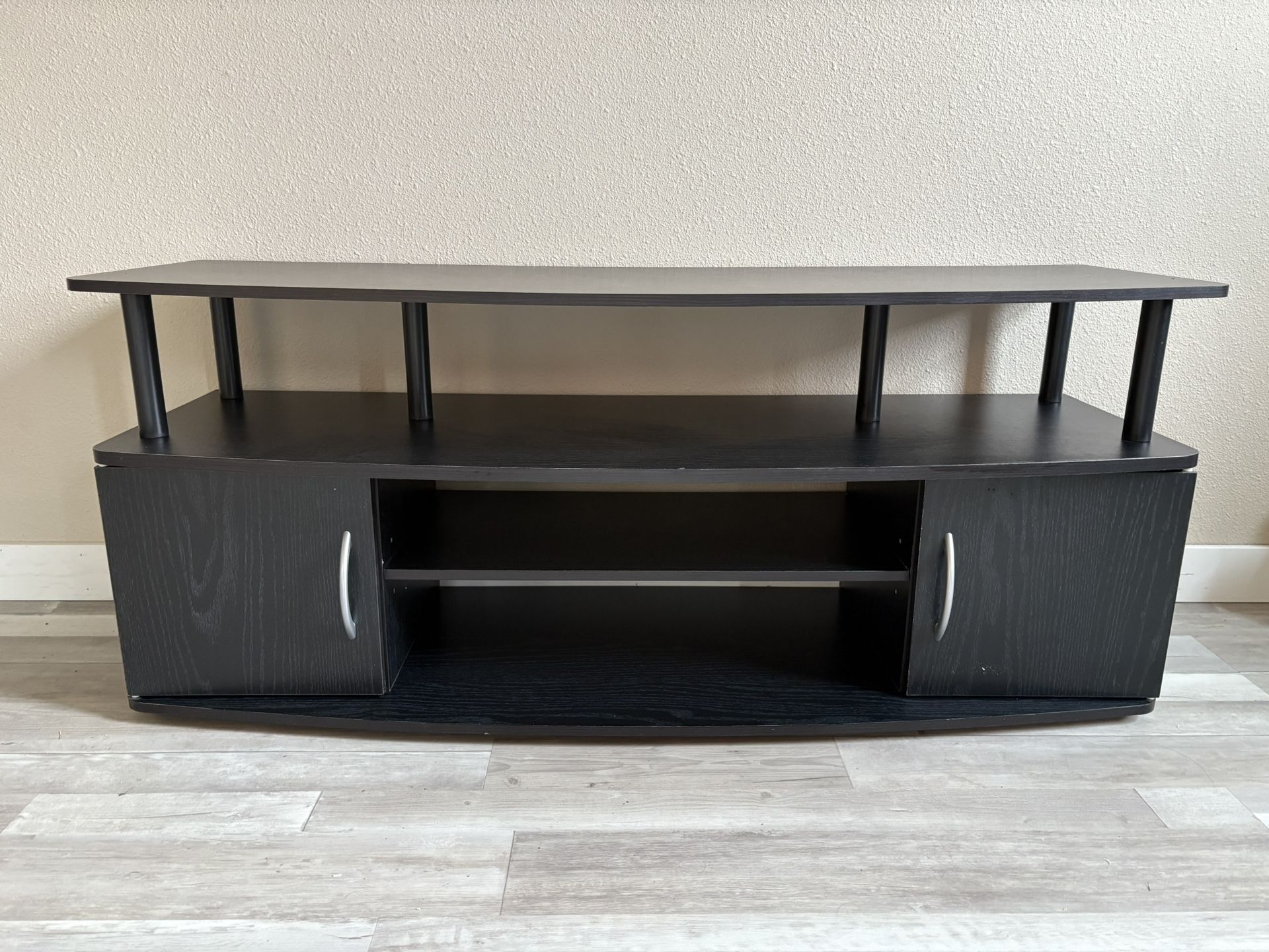 TV Stand/Entertainment Center – Furinno JAYA (Blackwood Finish)