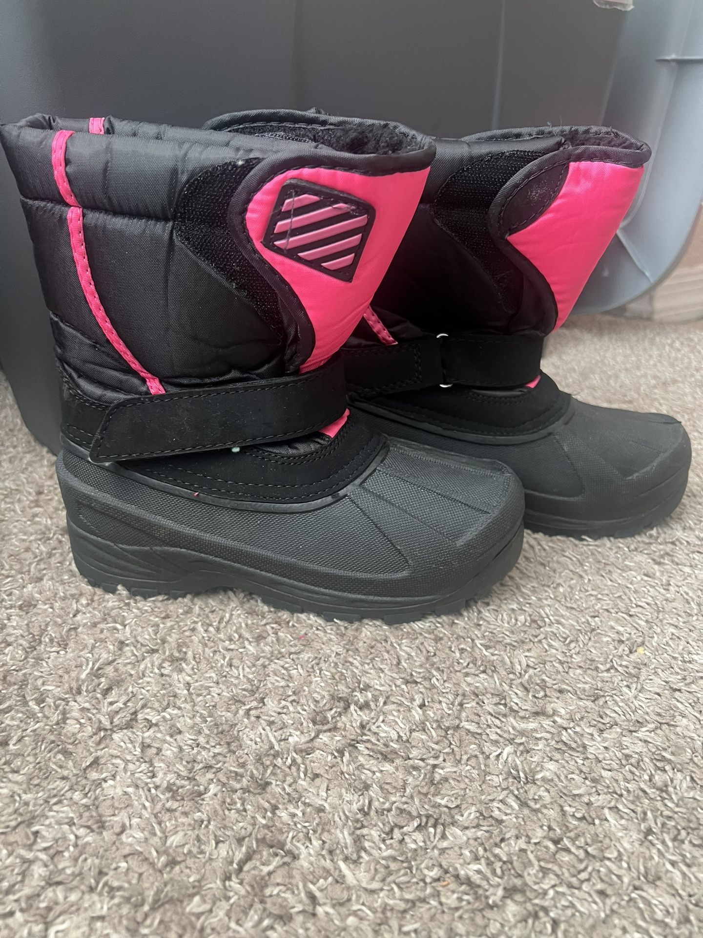 Girl Snow Boots- Worn 1 time- New. Size 1