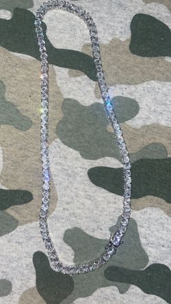 Moissanite sliver tennis chain and mens luxury gold watch