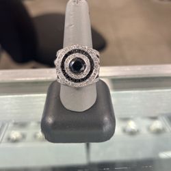 10kt White Gold Ring